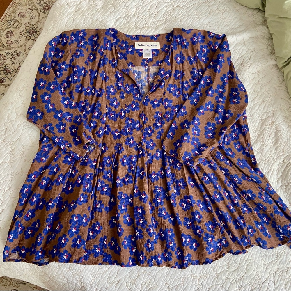 Caron Callahan aria top XL